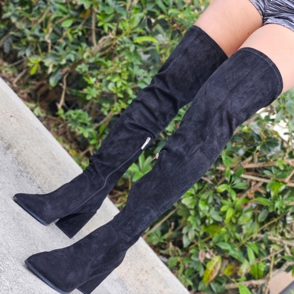 Women's Black Over The Knee pointed Chunky Block Heel Boots - Picture 1 of 6